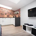 Loft Studio In Krakow Old Town - Ac, Netflix, Prime Kraków