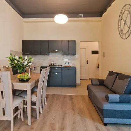 Loft Studio In Krakow Old Town - Ac, Netflix, Prime Lägenhet *